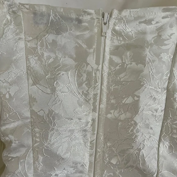 Lulus - Picture 8 of 8